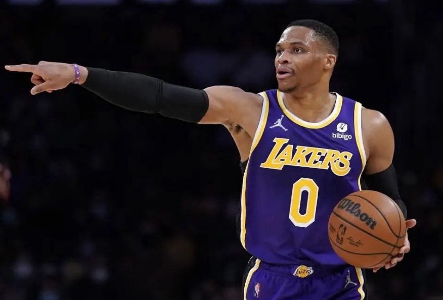 AA, 历史三双王, 他站出来为 AA, 历史三双王, 他站出来为